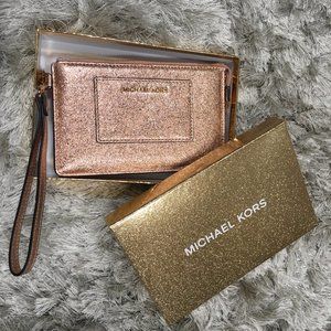Wristlet